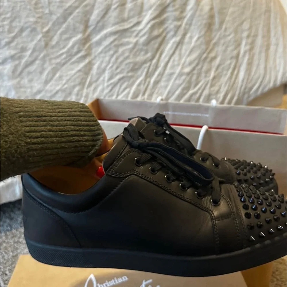 Christian Louboutin Louis Junior Spikes Leather Low-Top Sneakers 43.5 - Picture 3 of 6
